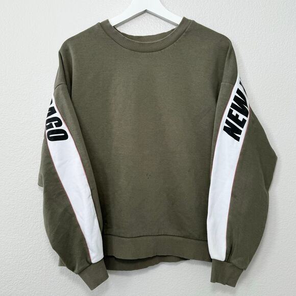 H&M Divided Womens Olive Green LA NYC Sweater Crewneck Size Small Graphic Casual - Picture 3 of 8